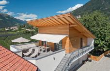 Ferienhaus mit großer Terrasse in Meran